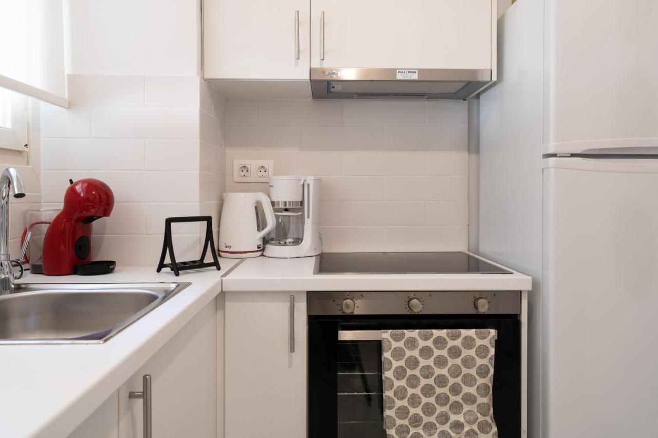 Urban Boho Apartment In Koukaki Athen Exterior foto