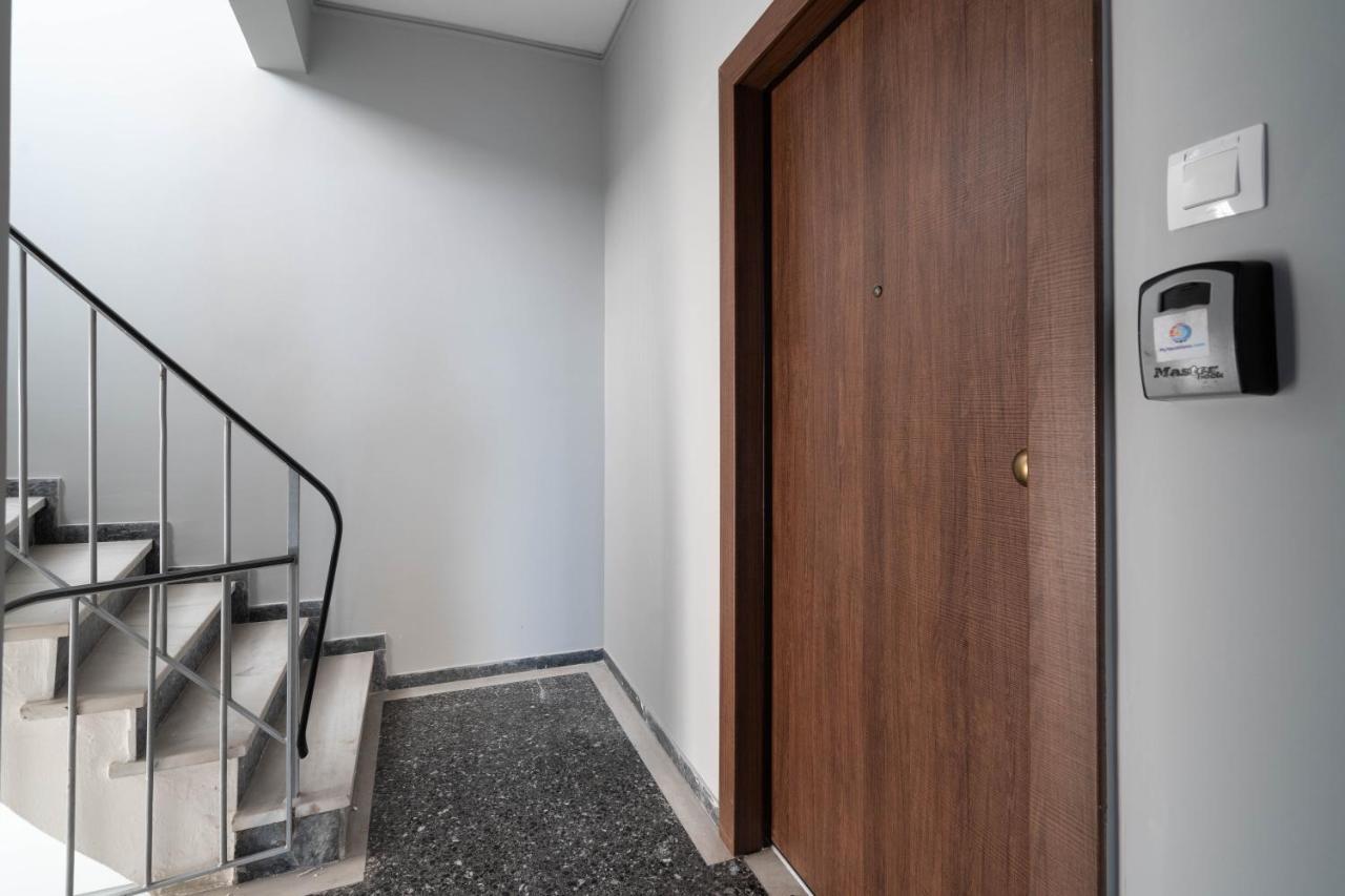 Urban Boho Apartment In Koukaki Athen Exterior foto