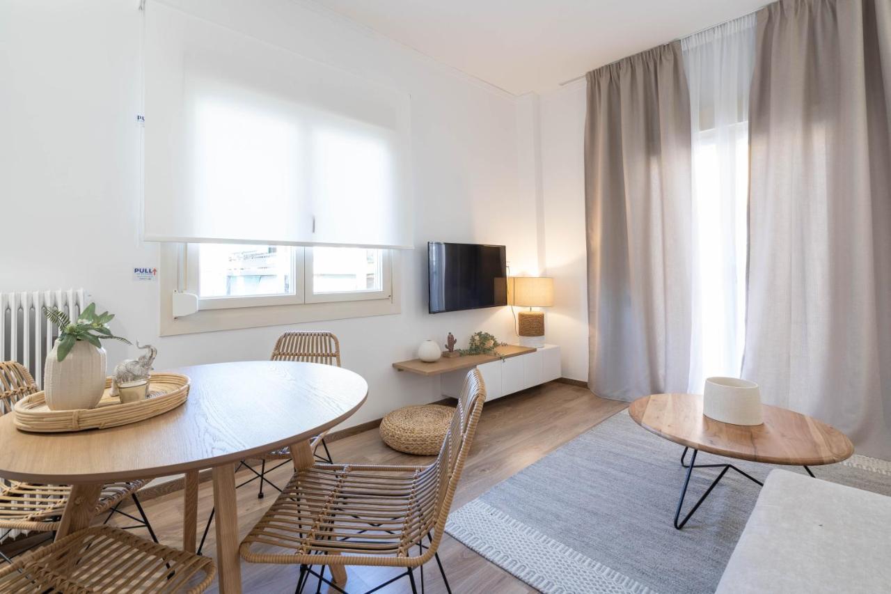Urban Boho Apartment In Koukaki Athen Exterior foto